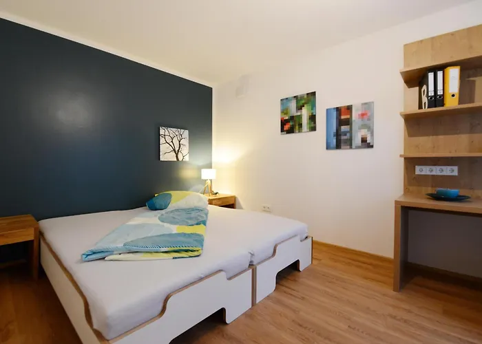 Gartenblick 7 6 Eg Mit Ueberdachter Terrasse Appartement Friedrichshafen